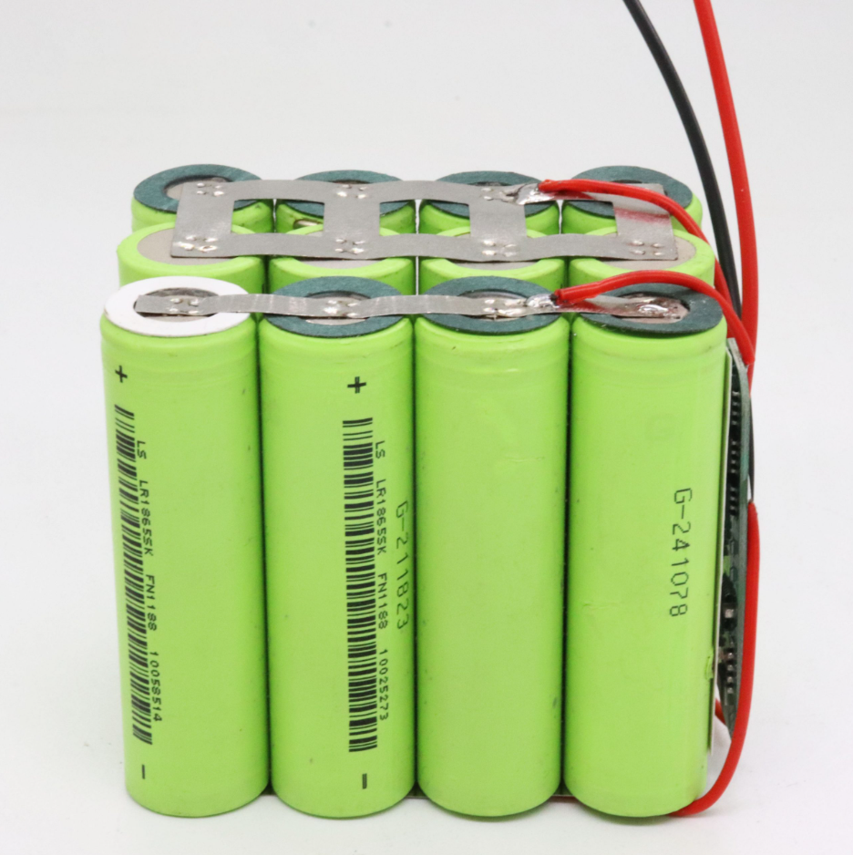 Батарея Li-ion из аккумуляторов 18650
