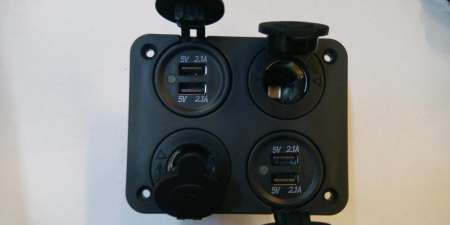 Зарядное гнездо USB+USB+Прикуриватель+Прикуриватель фото